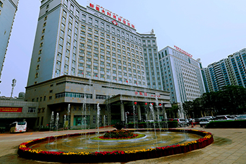 新疆医科大学附属肿瘤医院 27寸8M彩色医疗显示器项目展示